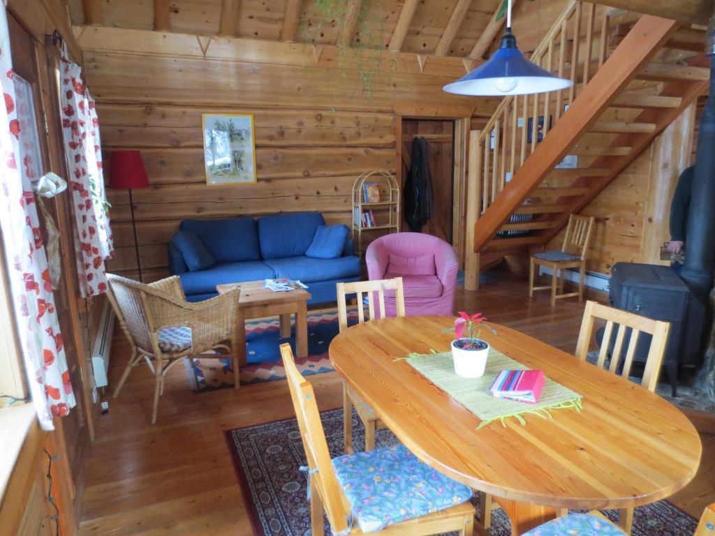 Blaeberry Mountain Lodge Голден Номер фото