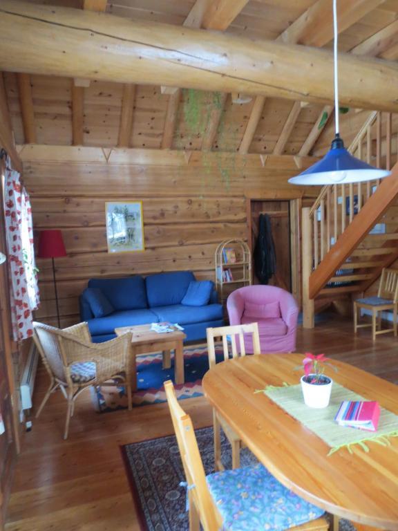 Blaeberry Mountain Lodge Голден Номер фото