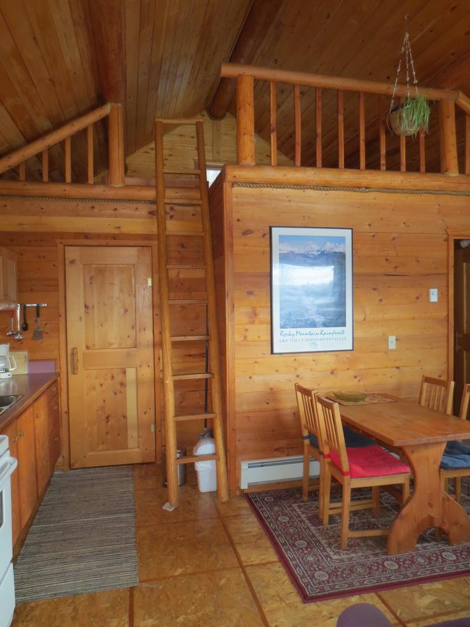 Blaeberry Mountain Lodge Голден Екстер'єр фото